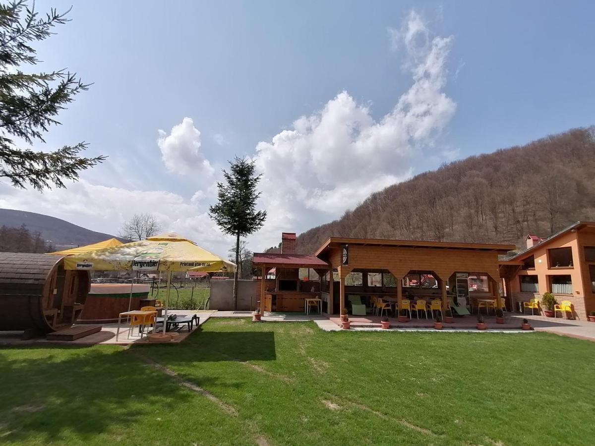 Pensiunea Colt Alb Băile Homorod Exterior foto