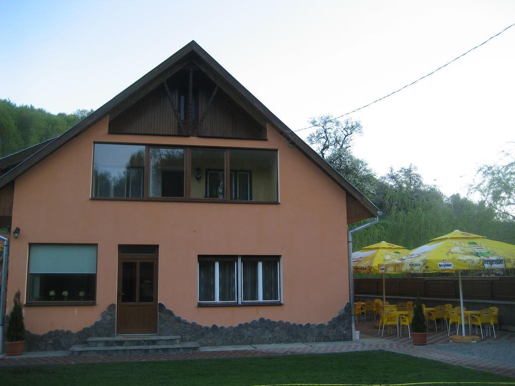 Pensiunea Colt Alb Băile Homorod Exterior foto