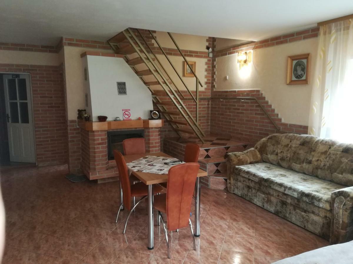 Pensiunea Colt Alb Băile Homorod Exterior foto